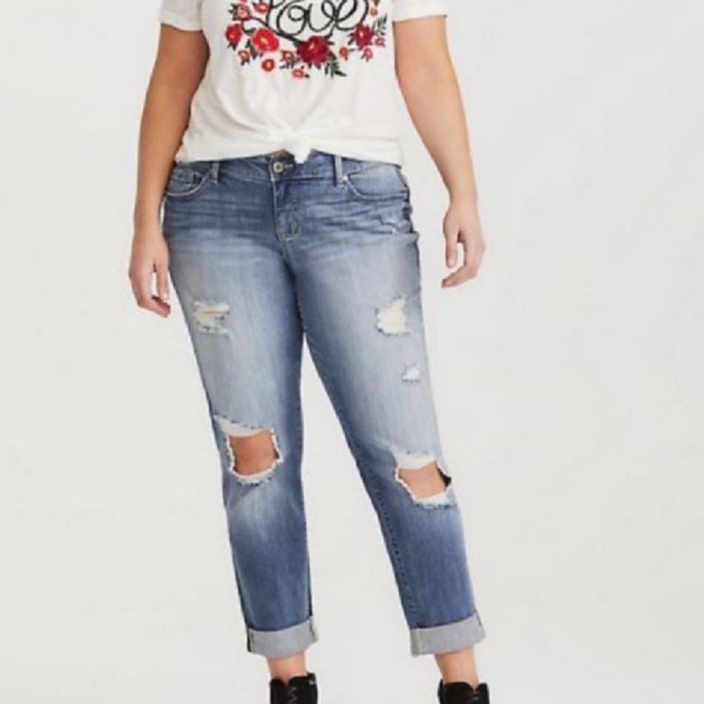 Torrid boyfriend distressed jeans